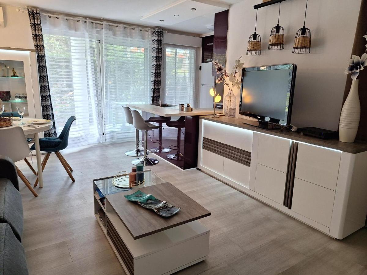 Charmant Appartement Residentiel Avec Terrasse, Jardin Privatif Et Piscine A Cannes Кан Екстериор снимка