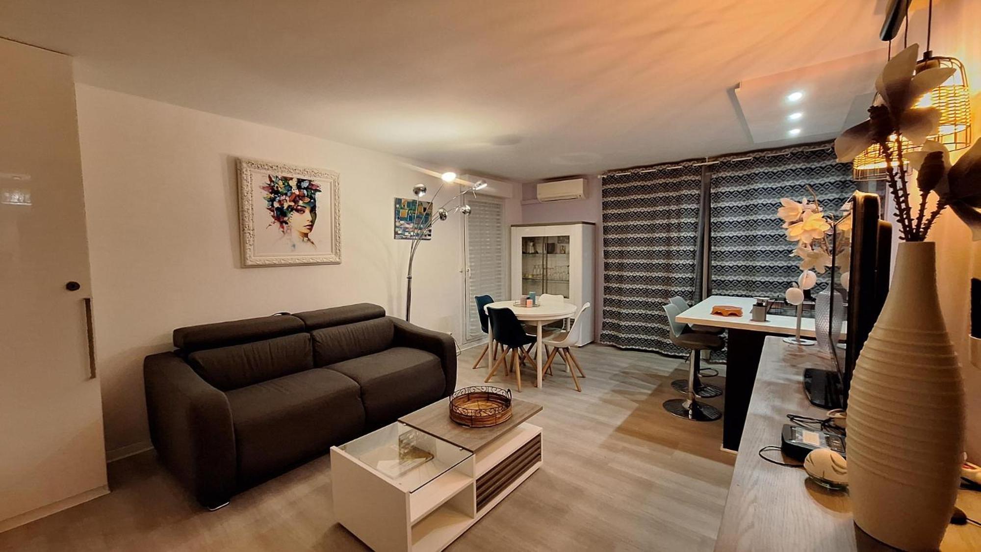 Charmant Appartement Residentiel Avec Terrasse, Jardin Privatif Et Piscine A Cannes Кан Екстериор снимка